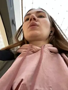 Snapshot of ValenciaShock chatting on February 1, 2025, 8:08 am ValenciaShock online show from February 1, 2025, 8:08 am