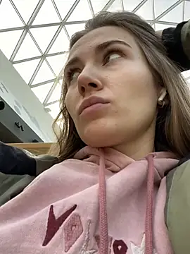 Snapshot of ValenciaShock chatting on February 12, 2025, 8:06 am ValenciaShock online show from February 12, 2025, 8:06 am