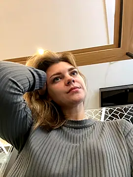 Snapshot of ValenciaShock chatting on September 16, 2025, 6:36 am ValenciaShock online show from September 16, 2025, 6:36 am