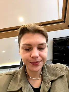 Snapshot of ValenciaShock chatting on October 17, 2025, 6:38 am ValenciaShock online show from October 17, 2025, 6:38 am