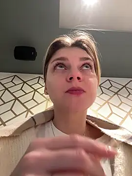 Snapshot of ValenciaShock chatting on November 13, 2025, 6:56 am ValenciaShock online show from November 13, 2025, 6:56 am