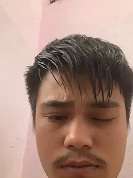 Snapshot of Hullax chatting on November 2, 2025, 2:03 am Hullax online show from November 2, 2025, 2:03 am