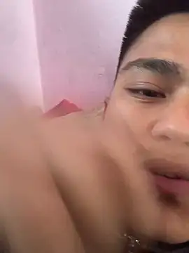 Hullax online show from February 13, 2026, 2:29 am