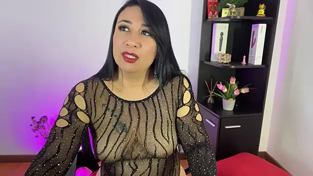 Karina Yang online show from July 21, 2026, 8:33 pm