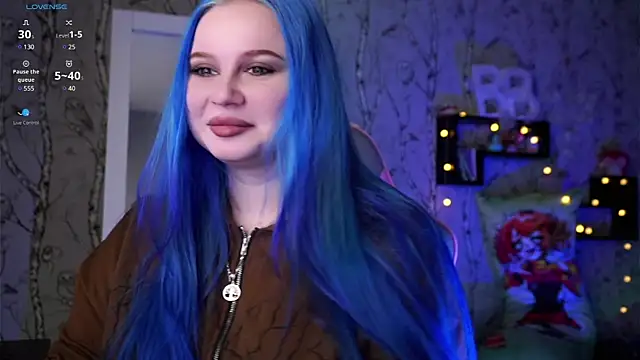 Snapshot of Moon_Valkyrie chatting on December 7, 2024, 11:07 am Moon Valkyrie online show from December 7, 2024, 11:07 am