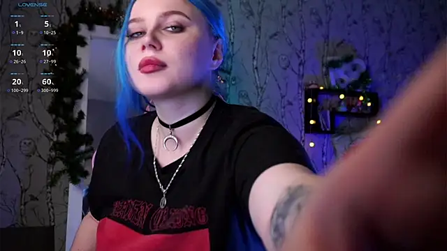 Snapshot of Moon_Valkyrie chatting on January 4, 2025, 1:21 pm Moon Valkyrie online show from January 4, 2025, 1:21 pm