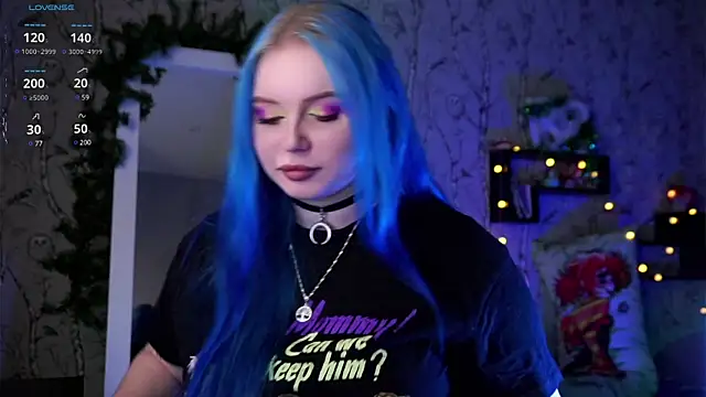 Snapshot of Moon_Valkyrie chatting on January 8, 2025, 10:04 am Moon Valkyrie online show from January 8, 2025, 10:04 am