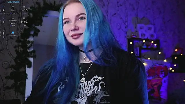 Snapshot of Moon_Valkyrie chatting on January 25, 2025, 1:43 am Moon Valkyrie online show from January 25, 2025, 1:43 am