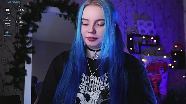 Snapshot of Moon_Valkyrie chatting on January 25, 2025, 4:45 am Moon Valkyrie online show from January 25, 2025, 4:45 am