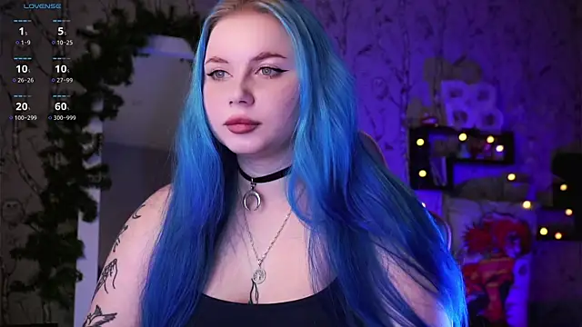 Snapshot of Moon_Valkyrie chatting on January 30, 2025, 12:18 am Moon Valkyrie online show from January 30, 2025, 12:18 am