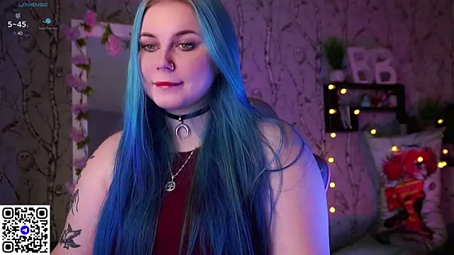 Snapshot of Moon_Valkyrie chatting on February 28, 2025, 3:48 am Moon Valkyrie online show from February 28, 2025, 3:48 am