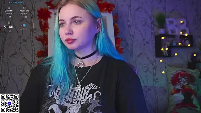 Snapshot of Moon_Valkyrie chatting on September 9, 2025, 12:26 pm Moon Valkyrie online show from September 9, 2025, 12:26 pm