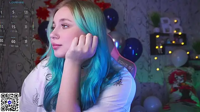 Snapshot of Moon_Valkyrie chatting on September 11, 2025, 6:24 am Moon Valkyrie online show from September 11, 2025, 6:24 am