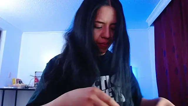 Snapshot of VALERY_MEER chatting on October 11, 2025, 12:21 am VALERY MEER online show from October 11, 2025, 12:21 am