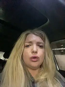 Snapshot of OdriOlsens chatting on December 27, 2024, 2:54 pm OdriOlsens online show from December 27, 2024, 2:54 pm