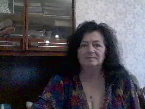 GypsiQueen2 online show from March 4, 2025, 12:12 pm