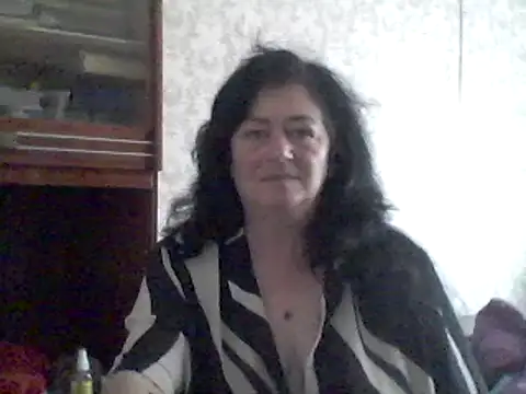 GypsiQueen2 online show from March 18, 2025, 11:19 am