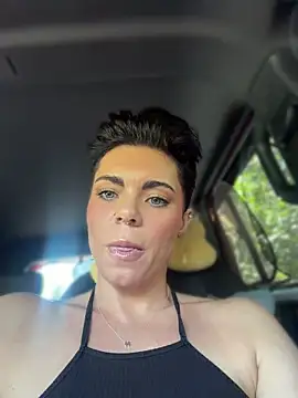 LukeLouHarvey online show from July 9, 2026, 6:17 am