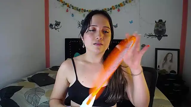 Snapshot of naughty_girl_4u chatting on February 28, 2025, 7:14 pm naughty girl 4u online show from February 28, 2025, 7:14 pm