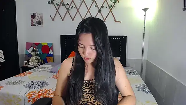 Snapshot of naughty_girl_4u chatting on May 6, 2026, 8:47 pm naughty girl 4u online show from May 6, 2026, 8:47 pm
