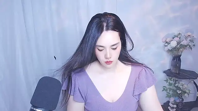 Snapshot of SHY-_-girl chatting on May 14, 2026, 7:37 am SHY- -girl online show from May 14, 2026, 7:37 am
