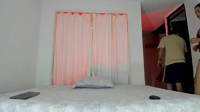 Snapshot of Fairycandyx chatting on May 30, 2026, 7:27 am Fairycandyx online show from May 30, 2026, 7:27 am