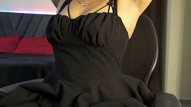 Hottie ishuu online show from July 13, 2026, 6:00 pm