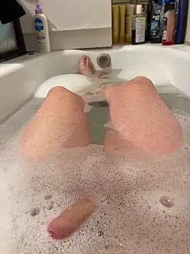 Snapshot of David19932908 chatting on November 11, 2025, 6:08 pm David19932908 online show from November 11, 2025, 6:08 pm