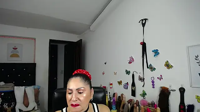 mature bigboobs10 online show from October 26, 2025, 4:18 am