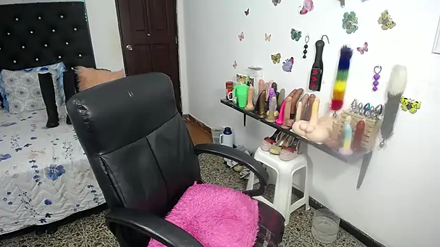 mature bigboobs10 online show from April 25, 2026, 4:15 am