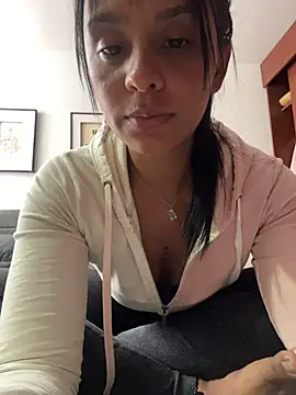 J loren online show from May 23, 2026, 9:08 pm
