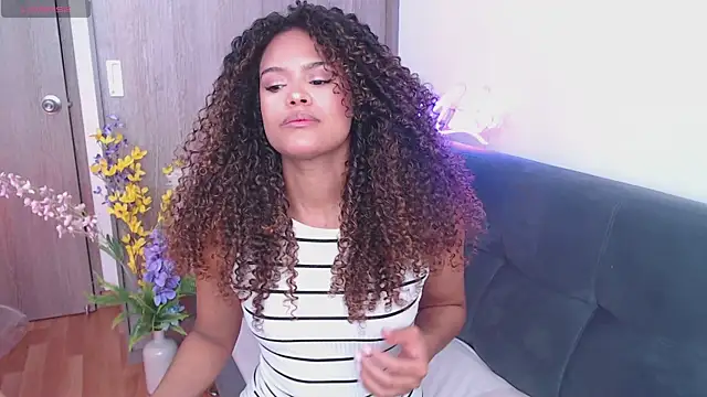 Snapshot of Amelia_bss chatting on November 11, 2025, 1:55 pm Amelia bss online show from November 11, 2025, 1:55 pm