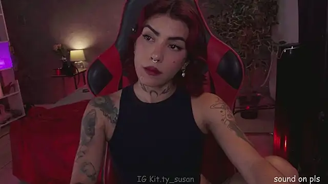 Snapshot of kitty_pruu chatting on June 7, 2026, 10:46 pm kitty pruu online show from June 7, 2026, 10:46 pm