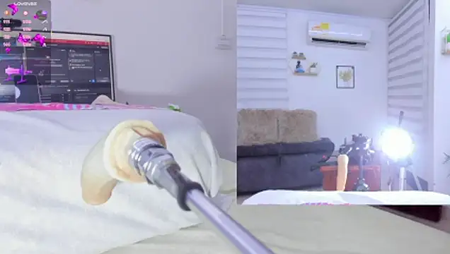 Snapshot of Soraya_Davis chatting on September 13, 2025, 9:31 am Soraya Davis online show from September 13, 2025, 9:31 am