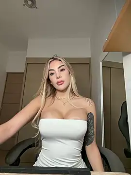 Snapshot of mi_suk11 chatting on March 15, 2026, 11:55 pm mi suk11 online show from March 15, 2026, 11:55 pm