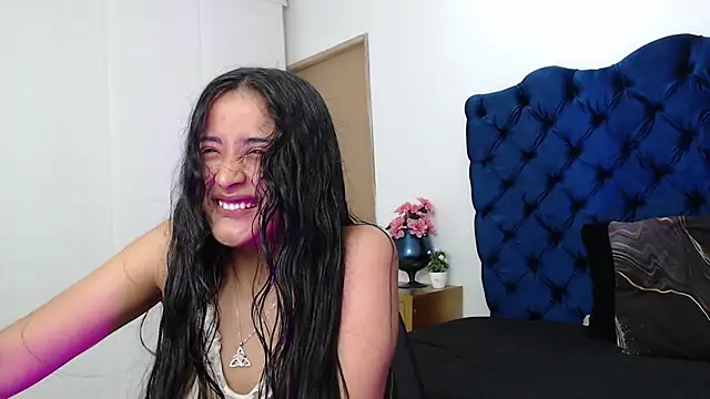 Snapshot of Lili666_ chatting on November 7, 2025, 3:17 am Lili666 online show from November 7, 2025, 3:17 am