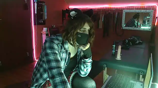 Ginny-the-bdsm-nympho online show from March 2, 2025, 6:19 pm