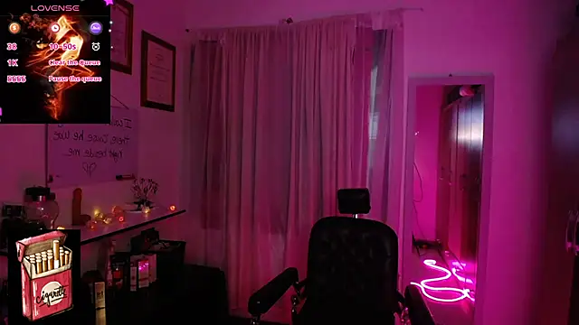 Misslana wn1 online show from October 17, 2025, 4:37 am