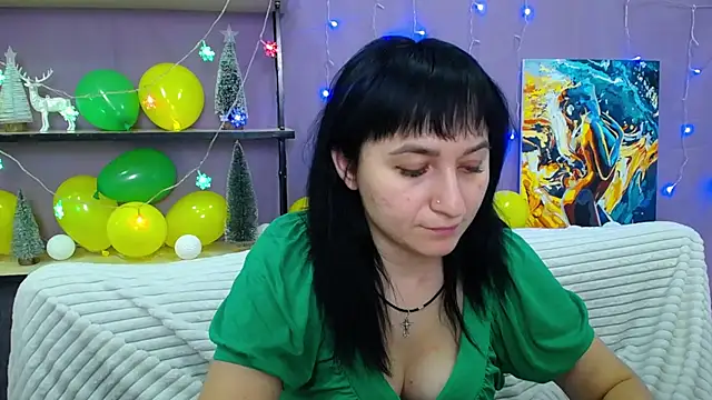 NinaFlawlees online show from January 13, 2025, 11:38 pm