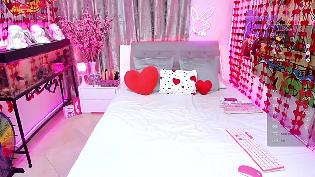 tattooBabyxxx online show from February 20, 2025, 11:21 pm