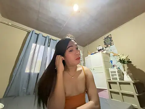 Snapshot of Msyensmith chatting on July 22, 2026, 5:21 am Msyensmith online show from July 22, 2026, 5:21 am