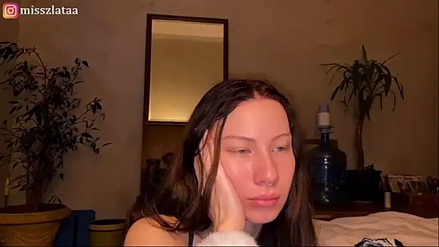 Snapshot of elfess chatting on November 21, 2025, 5:50 am elfess online show from November 21, 2025, 5:50 am