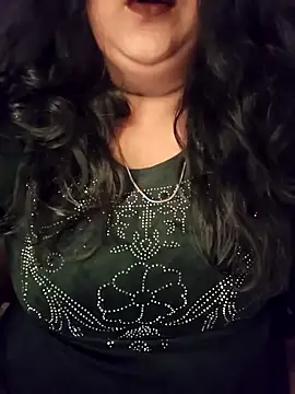 sassy horny online show from December 6, 2024, 7:34 pm