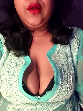 sassy horny online show from February 19, 2025, 7:38 pm