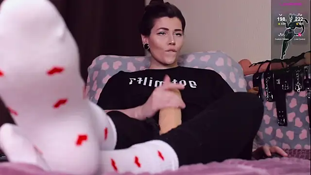 Snapshot of Luna_Blake chatting on December 8, 2024, 8:47 pm Luna Blake online show from December 8, 2024, 8:47 pm