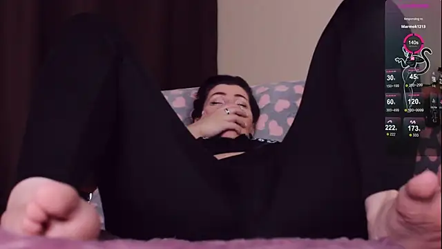 Snapshot of Luna_Blake chatting on December 18, 2024, 7:08 pm Luna Blake online show from December 18, 2024, 7:08 pm