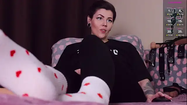 Snapshot of Luna_Blake chatting on December 25, 2024, 4:43 pm Luna Blake online show from December 25, 2024, 4:43 pm