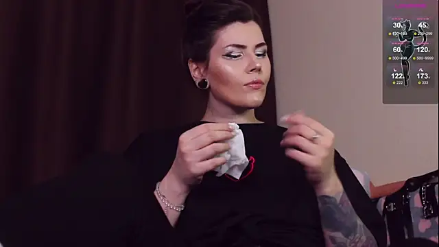 Snapshot of Luna_Blake chatting on February 12, 2025, 3:49 pm Luna Blake online show from February 12, 2025, 3:49 pm