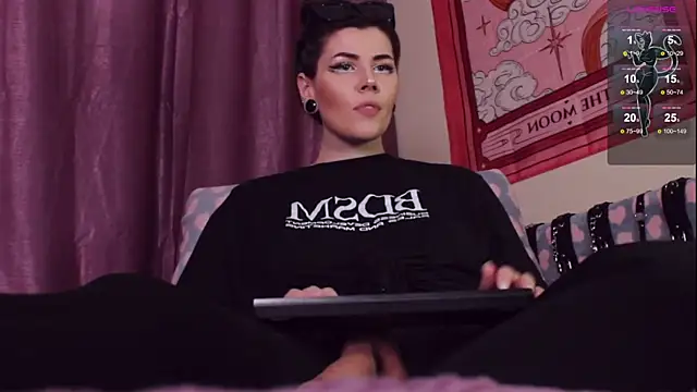 Snapshot of Luna_Blake chatting on March 16, 2025, 7:27 pm Luna Blake online show from March 16, 2025, 7:27 pm