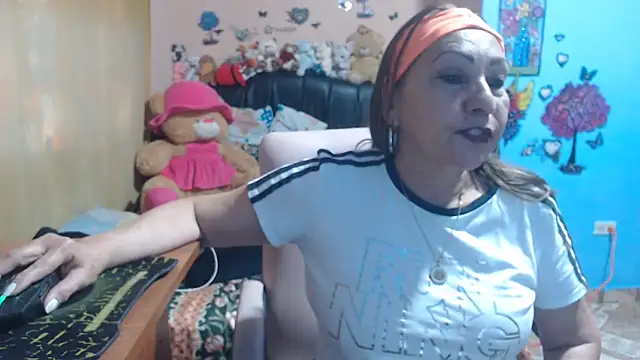 milfeddy  online show from April 30, 2026, 9:19 pm